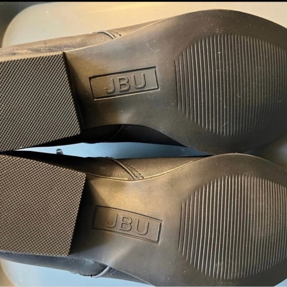 NEW with box JBU Triumph ankle booties, size 10 - Picture 6 of 6